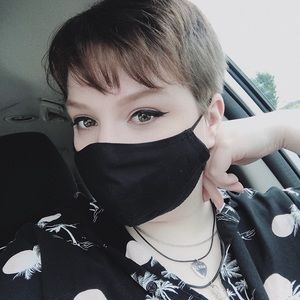 Meet your Posher, Amanda